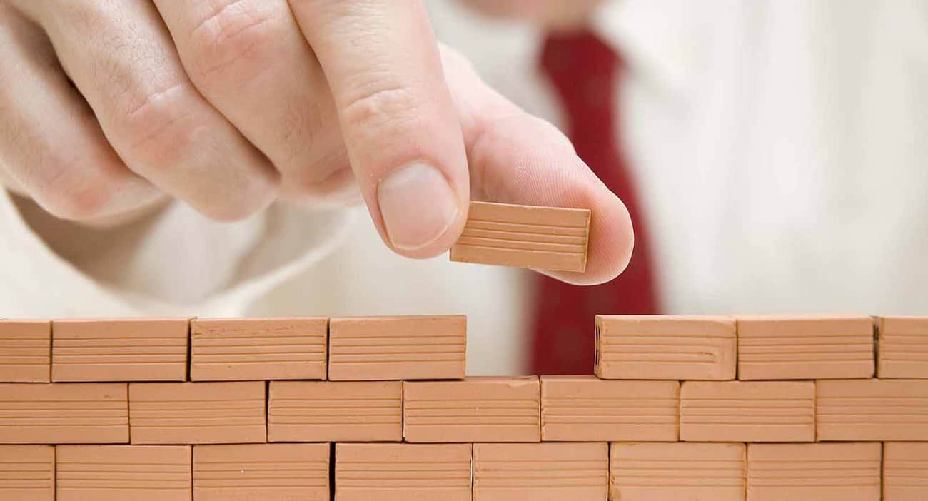 What Can a Party Wall Delay Actually Cost a Project Sandhurst?